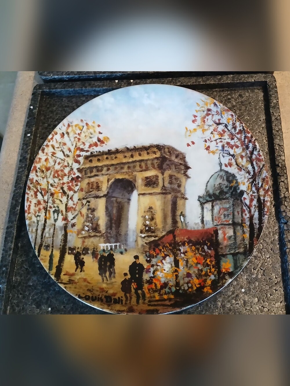 Limited Edition "Sight's Of Paris" Collectible Plate